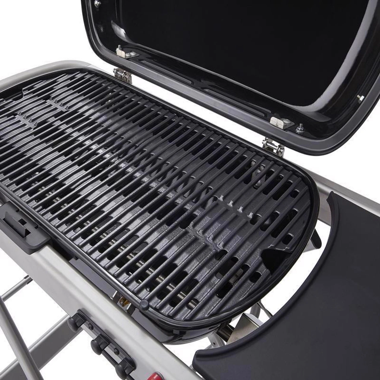 Weber Traveler Liquid Propane Portable Grill 5 Weber Traveler Liquid Propane Portable Grill - Image 3