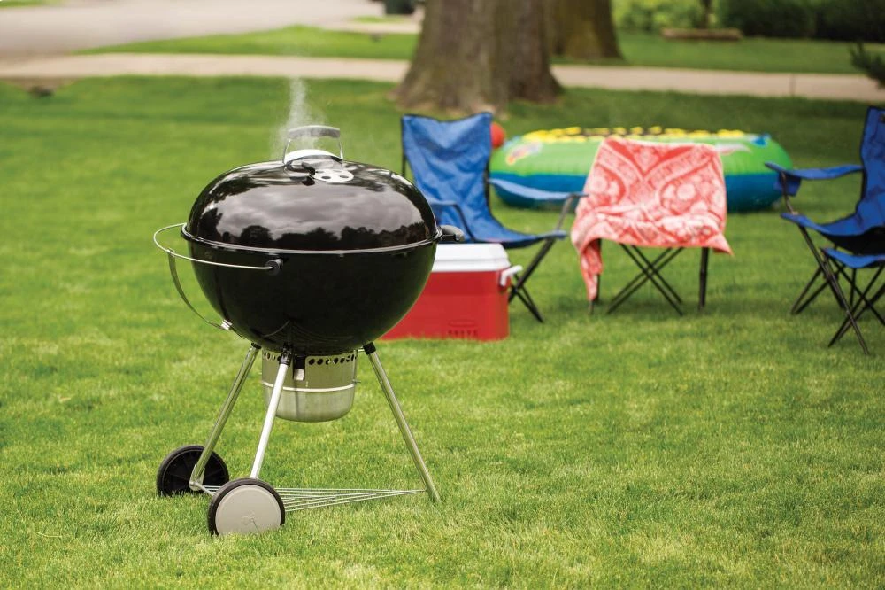 Weber Original Kettle Premium Charcoal Grill - 26" Black 5 Weber Original Kettle Premium Charcoal Grill - 26" Black - Image 3