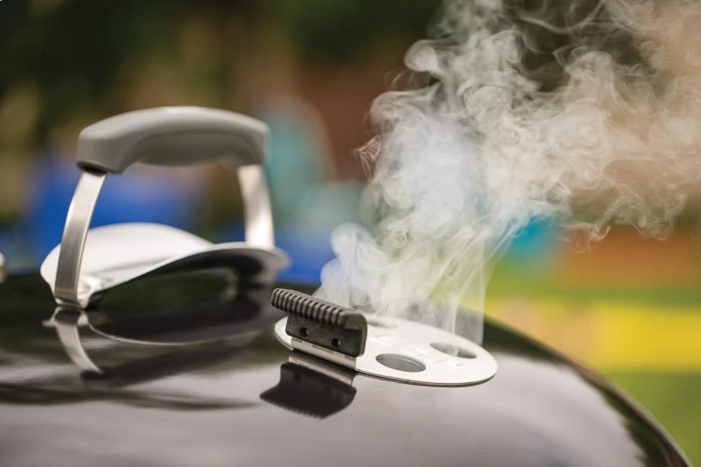 Weber Original Kettle Premium Charcoal Grill - 26" Black 6 Weber Original Kettle Premium Charcoal Grill - 26" Black - Image 4