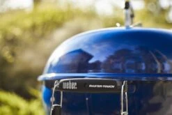 Weber Master-Touch Charcoal Grill 22" - Deep Ocean Blue -Outdoor Grilling - Weber mepnhvoolclf